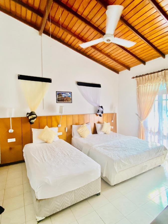 Hikka Paradise Guest House Hikkaduwa Exterior foto