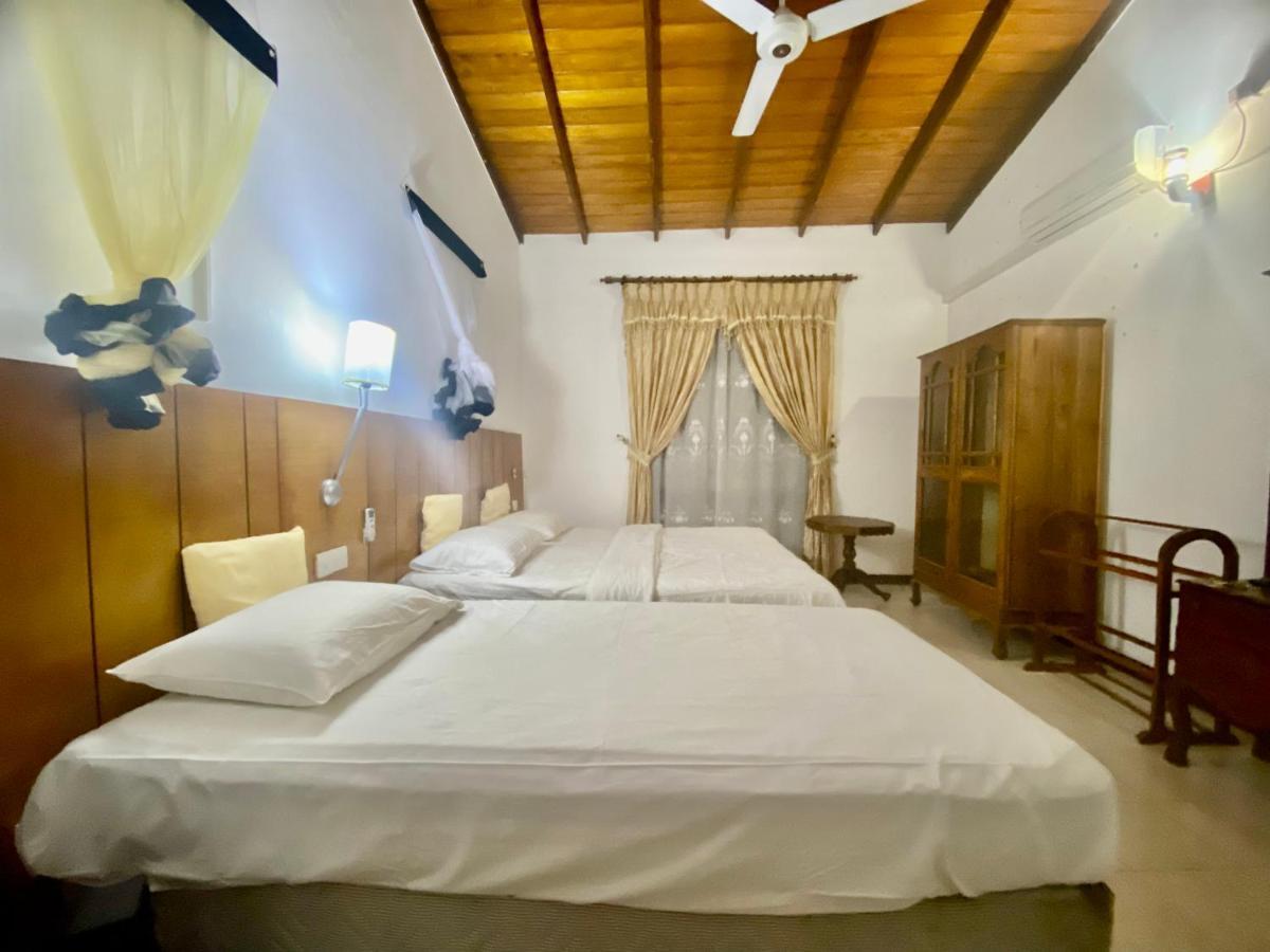 Hikka Paradise Guest House Hikkaduwa Exterior foto
